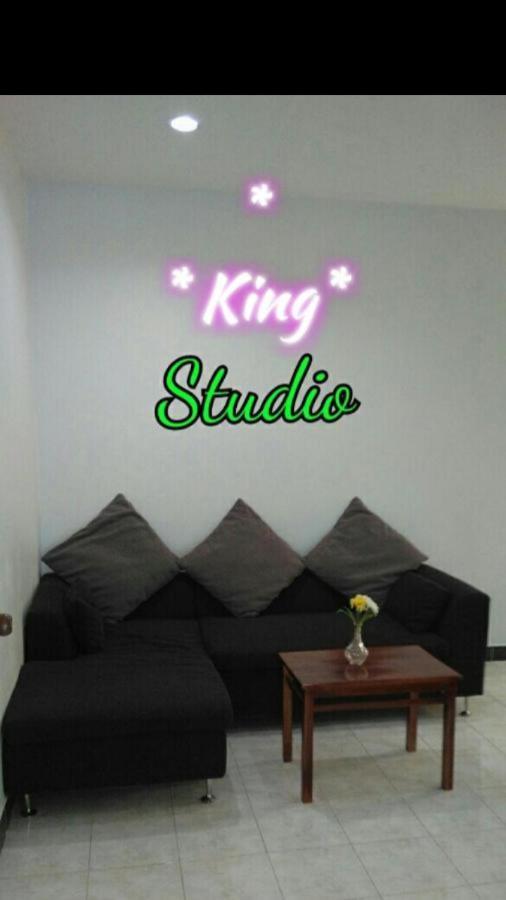 Studio With Aircon N Kitchen Pantai Bang Tao Luaran gambar
