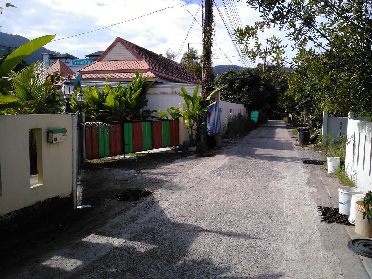 Studio With Aircon N Kitchen Pantai Bang Tao Luaran gambar