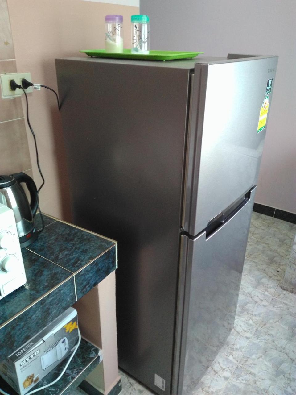 Studio With Aircon N Kitchen Pantai Bang Tao Luaran gambar
