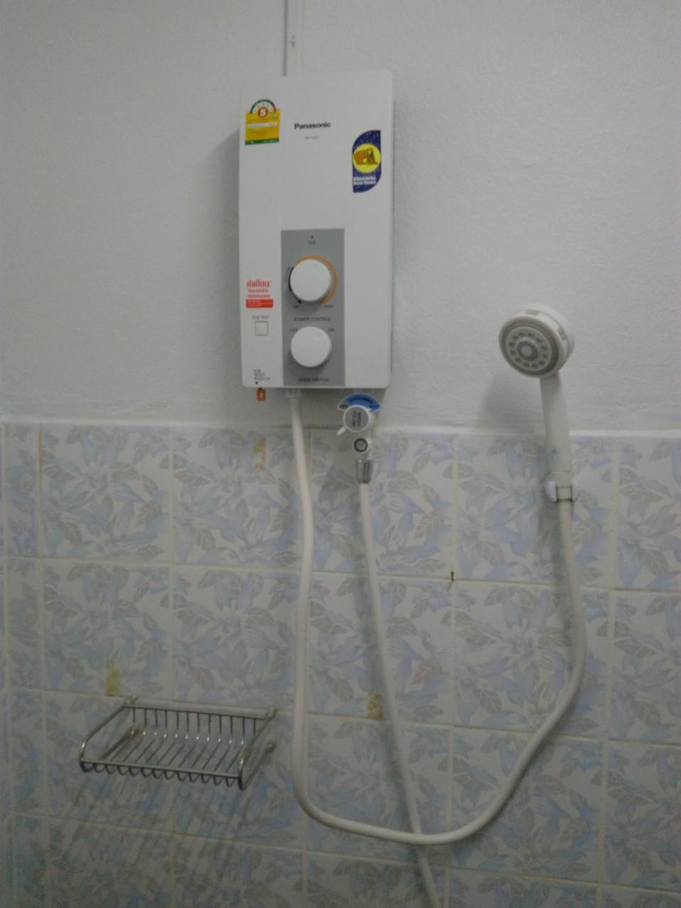 Studio With Aircon N Kitchen Pantai Bang Tao Luaran gambar