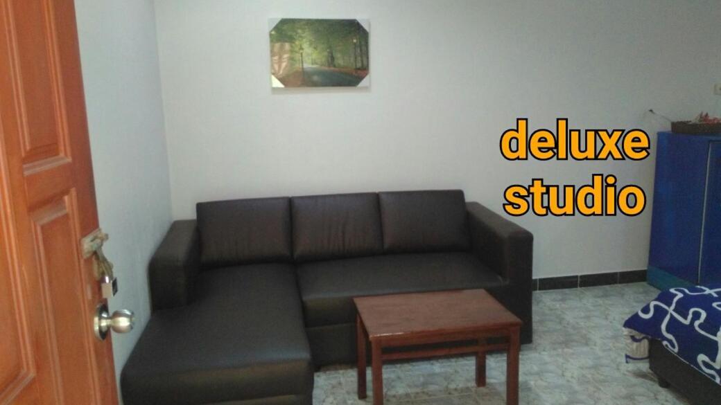 Studio With Aircon N Kitchen Pantai Bang Tao Luaran gambar
